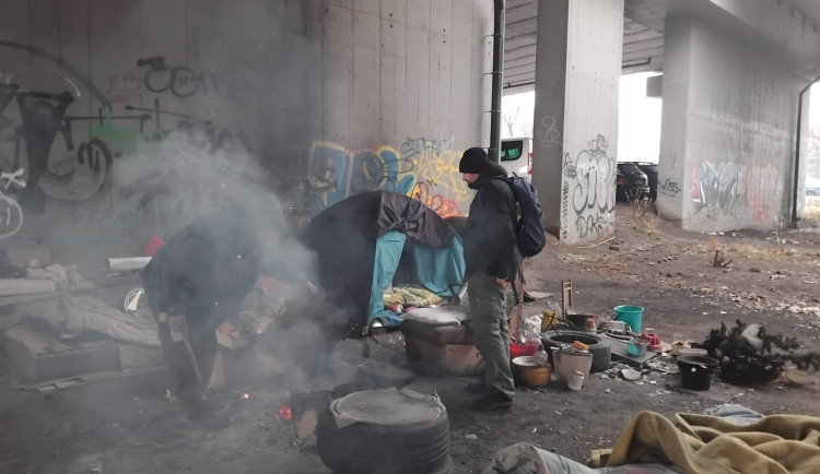 Nocleženky letos pomohly tisícům bezdomovců na severu Moravy. Někteří se díky nim postavili na vlastní nohy