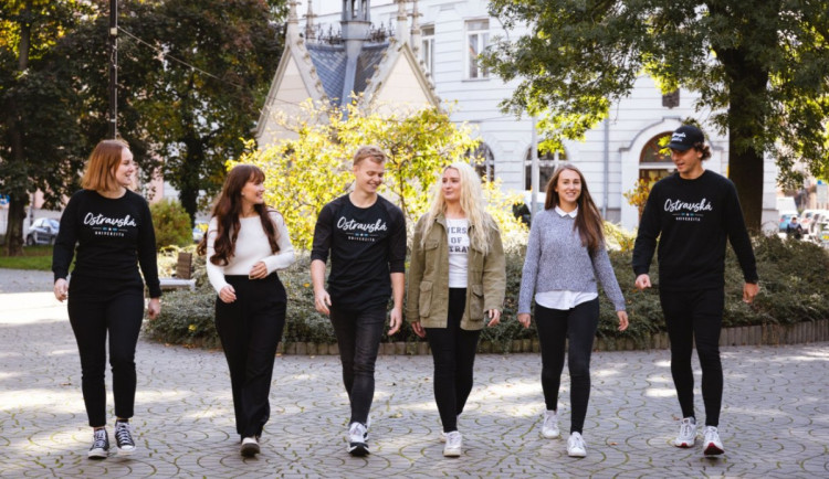 Zájem o studium na Ostravské univerzitě vzrostl, láká lékařství i psychologie