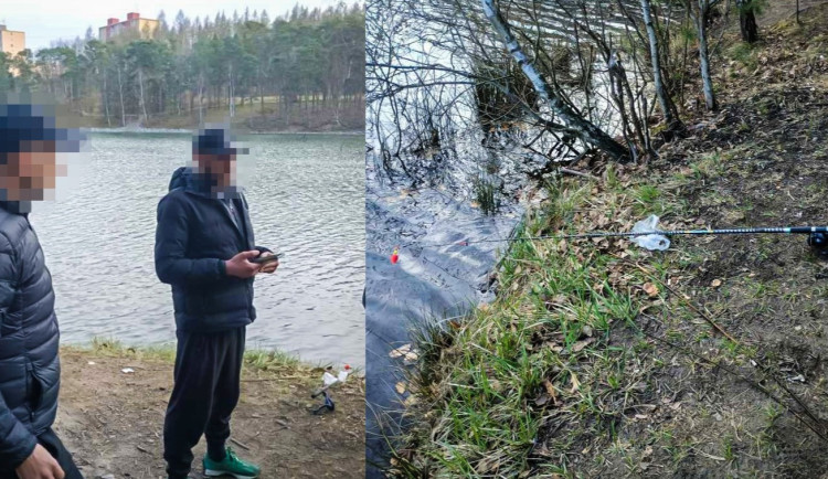 Cizinci si našli novou zálibu. Ve skupinkách se věnují zakázanému rybolovu v chovných rybnících
