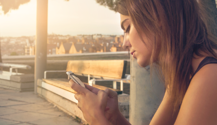 I přes varování jsou podvodníci stále úspěšní. Falešní bankéři vylákali z lidí na Ostravsku 15 milionů korun