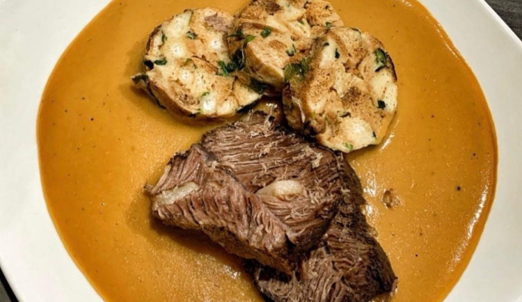 Smrtící svíčková. Milenci z Karviné si odsedí 8 let za plánovanou vraždu, oběť zachránila závislost na pervitinu