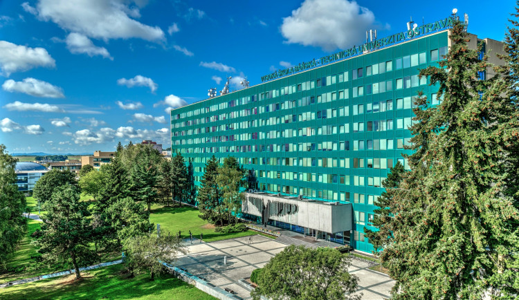 Technická univerzita v Ostravě bude mít nového rektora. O funkci mají zájem čtyři akademici