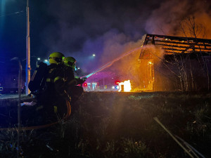 V Ostravě v noci shořelo bývalé bistro Bedřich. Příčinu požáru zatím hasiči neznají
