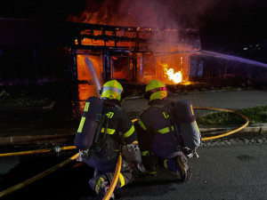 V Ostravě v noci shořelo bývalé bistro Bedřich. Příčinu požáru zatím hasiči neznají