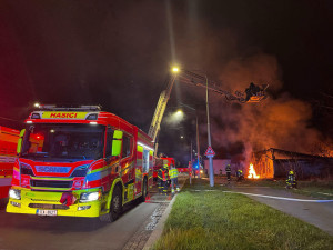 V Ostravě v noci shořelo bývalé bistro Bedřich. Příčinu požáru zatím hasiči neznají