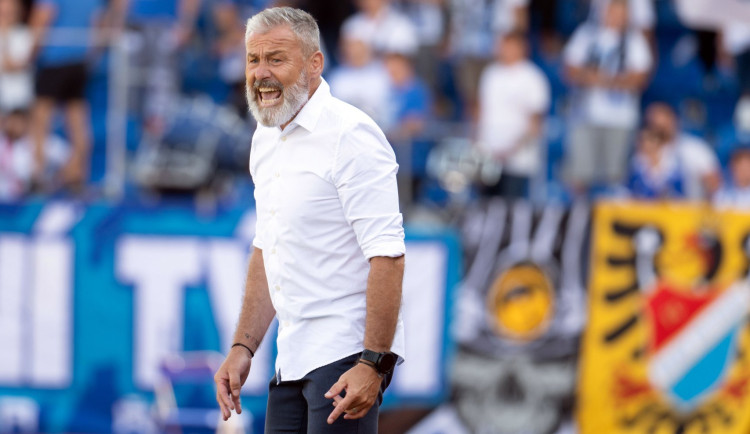 Hapal bude v Baníku trénovat další dva roky. Nemáme důvod měnit, míní Mikloško