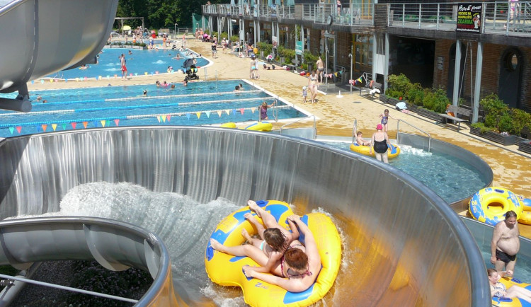 Hradecká Flošna zdražuje vstupné, děti do metru dvacet dál projdou zdarma