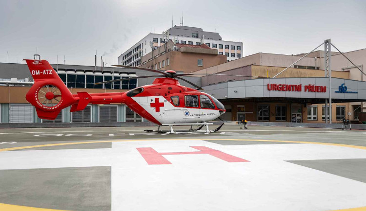 Ostravská fakultní nemocnice zapracovala na svém heliportu, létat se bude i v noci