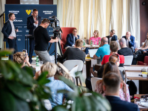 Světový turnaj v beachvolejbalu v Ostravě startuje již za měsíc. Organizátoři představili netradiční trofeje