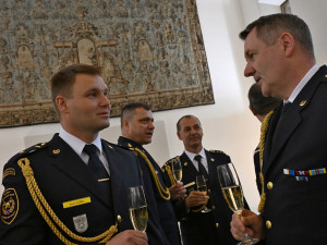 Karel Žilinský zachránil ve Větřkovicích chlapce, který vypadl z okna. Je hasičem roku