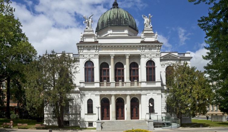 Historická_výstavní_budova_v_roce_2012