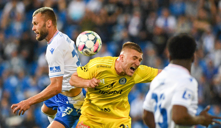 Fotbalisté Ostravy remizovali s Olomoucí bez gólů, na Plzeň ztrácejí tři body