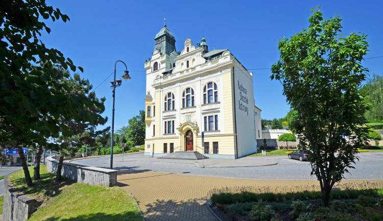 Slezská Ostrava plánuje přístavbu k radnici, kapacita historické budovy je malá