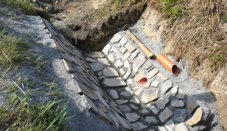 Mezi Hradcem nad Moravicí a Fulnekem začne oprava propustků, omezí to dopravu
