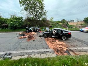 Vážná nehoda v Petřkovicích. Při srážce dvou aut se zranilo pět lidí