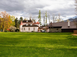 Hotel v Čeladné, kde se zřítil strop, se podle starosty rekonstruoval