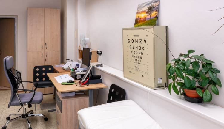 Zdravotní péče pro lidi bez domova. Ordinace Armády spásy brání šíření nemocí v Praze