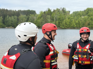 FOTO: Ostravští hasiči ovládli soutěž ve vodním záchranářství