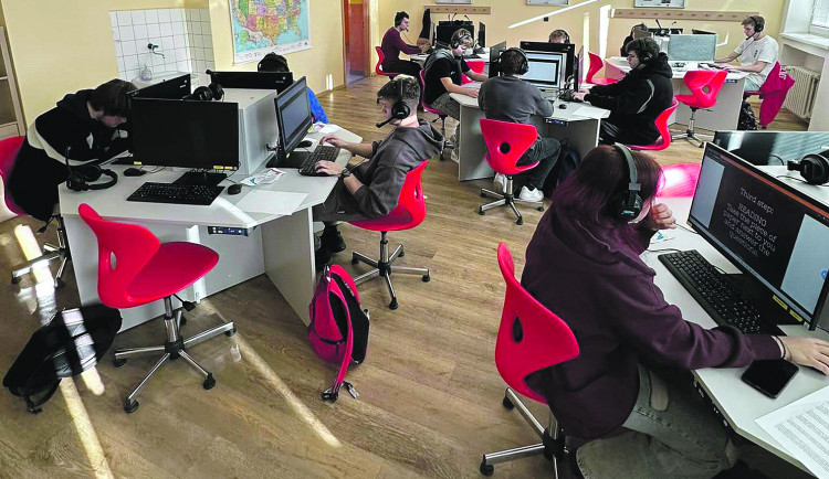 Střední odborná škola Třineckých železáren otevře obor Řízení kvality v průmyslu.