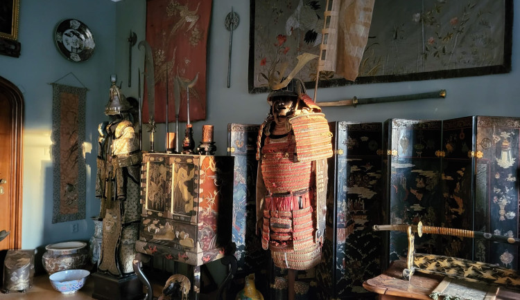 Hradec nad Moravicí láká na novou výstavu loveckých pokojů a zbrojnice.