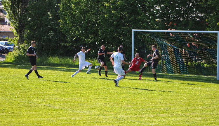 Liberecká devátá liga: Hlavice se nesešla. Přestřelka ve Václavicích