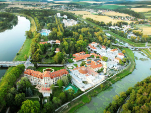 Perfektní léto v lázních, které máte doslova za rohem – objevte Piešťany