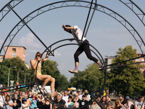 Festival v ulicích nabídne 200 umělců ze 17 zemí světa, láká na akrobacii i magii