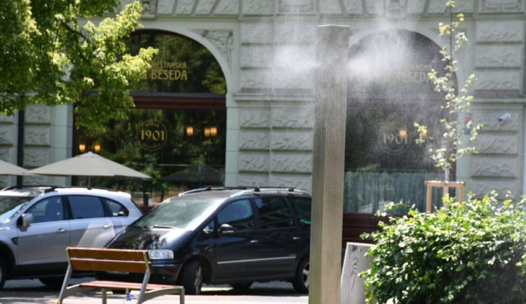 V centru Plzně jsou další čtyři mlžítka. Lidem pomohou přežít vedra