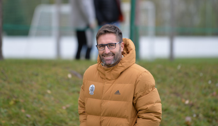 Sestup A-týmu může otevřít dveře mladým, říká trenér Stanislav Rožboud
