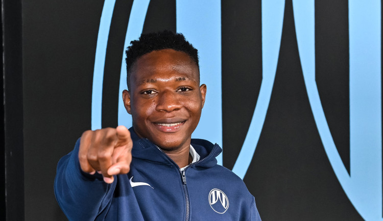 Posila na křídlo. Slovan dotáhl přestup nigerijského záložníka Afolabiho