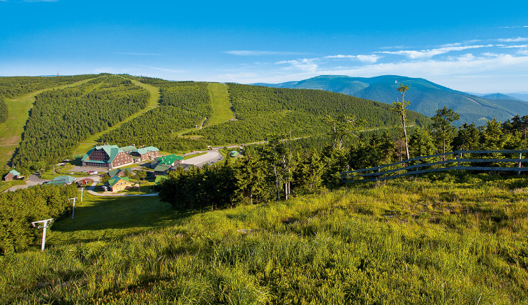 Prázdniny v Jeseníkách? Hotely a penziony mají volná místa, lidé ubytování řeší i na poslední chvíli