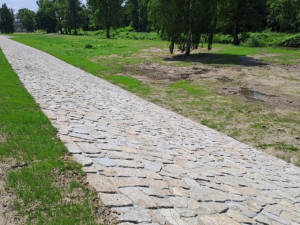 Povodí opravilo protrženou hráz na soutoku řek v Ostravě, nově ji zpevnilo a zvýšilo