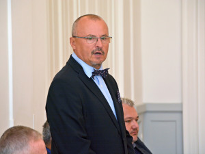 Senátor Petr Vícha opouští SOCDEM kvůli opětovné snaze o spolupráci se Stačilo!