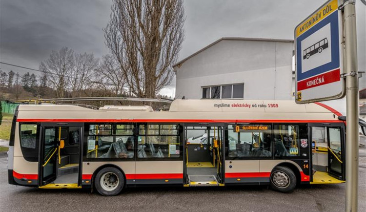 Prázdninový provoz začíná. Na dva měsíce zruší některé spoje v jihlavské MHD