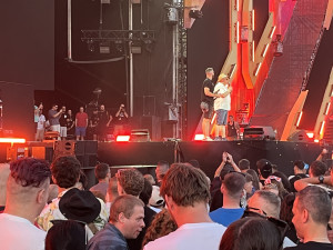 Beats for Love. Drumy duní pod vyhaslými vysokými pecemi.