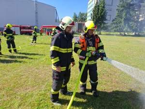 Hasič Michal Gajdoš končí po 33 letech služby. Poslední výjezd mu připravil kapitán Ocelářů
