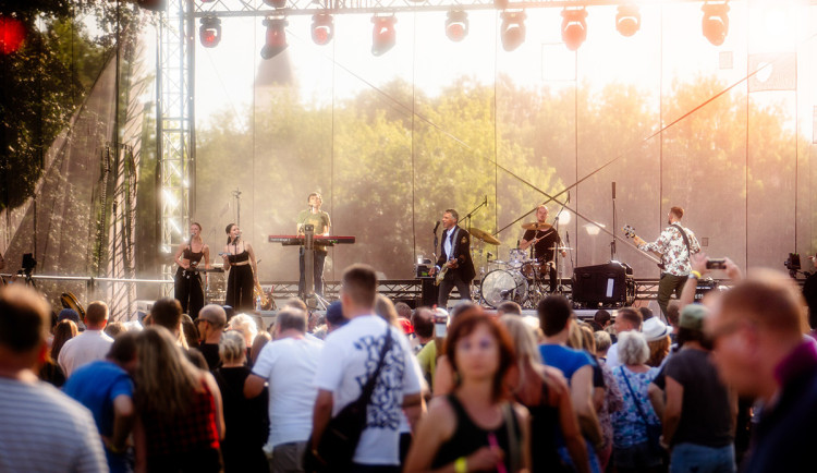 Přerovský park rozezní hudební festival Velká Morava, město do akce investovalo miliony