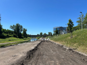 FOTO: Levý břeh Ostravice v Ostravě bude po obnově relaxační zónou