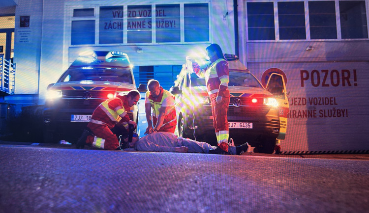 Andělé bez křídel. Fotografka chce chystaným kalendářem ocenit práci záchranářů. Foto: Se svolením Martiny Domkářové