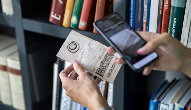 Počet milionářů roste. V kraji si lidé díky Sazce letos rozdělili přes 49 milionů