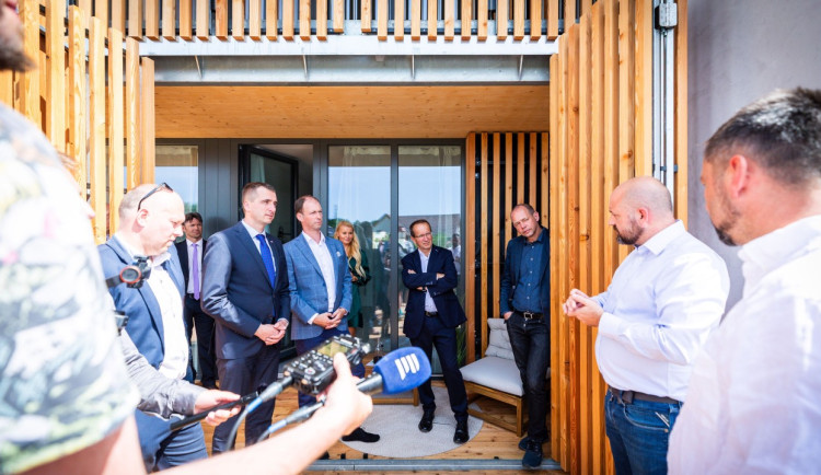 Česko bude stavět ze dřeva. Dřevostavby dostaly volnější pravidla