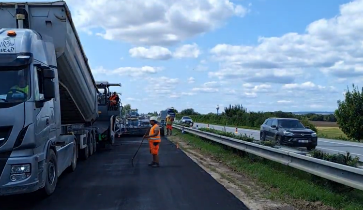 VIDEO: Rychle opravit dálnici na Prostějovsku. Po otevření D1 u Přerova zde naroste provoz