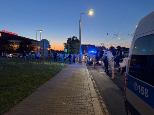 Po fotbalovém zápasu mezi Baníkem a Austrií Vídeň byl zraněn rakouský fanoušek