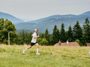 Běhej lesy Bílá ovládl Beskydy rekordní účastí vyprodaného závodu.