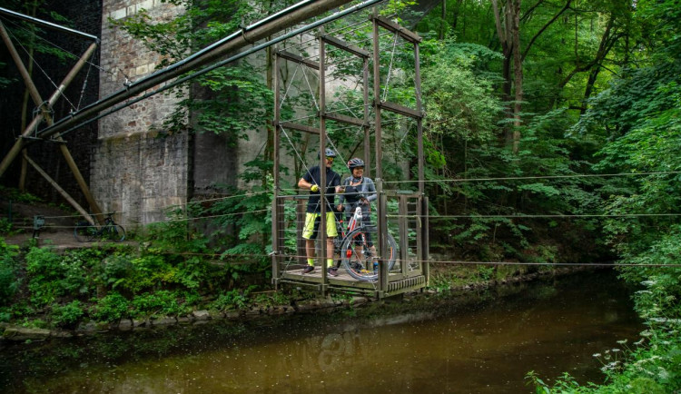 Atrakce i levnější řešení než lávka, řeku Mži překlene unikátní transbordér