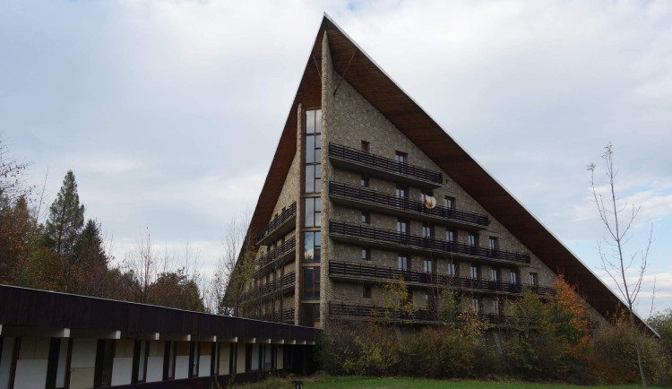 Obyvatelé Trojanovic nesouhlasí s rozsáhlou přestavbou hotelu v CHKO Beskydy.