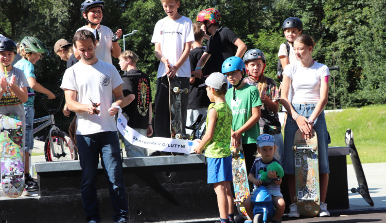 Orlová otevřela nový moderní skatepark v ulici Ke Studánce.