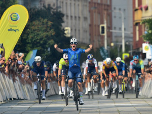 Třetí etapu Czech Tour vyhrál ve spurtu v Ostravě australský cyklista Walsh