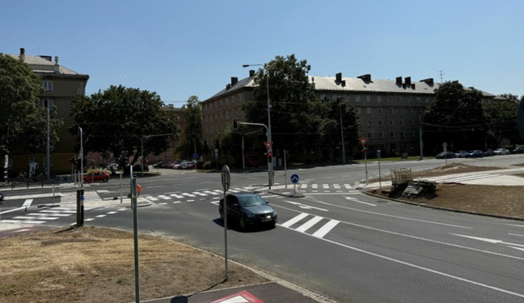 Křižovatka u Fakultní nemocnice Ostrava je opět průjezdná bez omezení. Foto: Se svolením MMO
