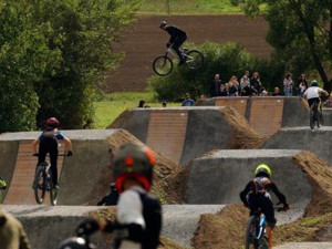 Pod Uhlířským vrchem v Bruntále vznikne bike park za více než milion korun